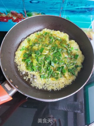 鸭油香葱摊鸡蛋步骤6