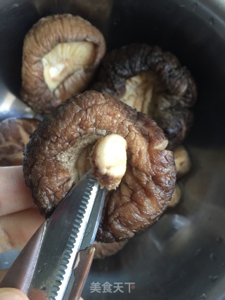 素鲍鱼焖鸡步骤3