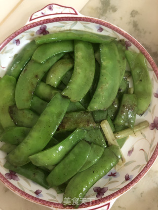 干煸荷兰豆步骤4