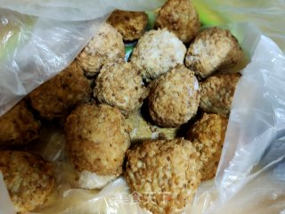 红烧丸子步骤1