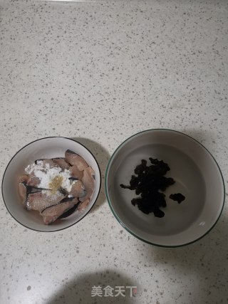溜鱼片步骤2