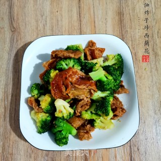油炸子炒西兰花步骤6