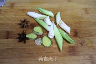 五花肉炖春笋步骤5