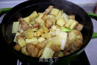 五花肉炖春笋步骤9