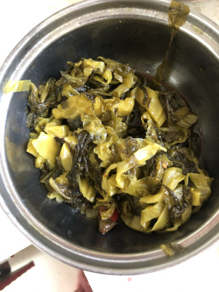 酸青菜炒米粉丝步骤1