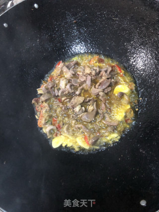 鸡杂粉丝步骤2 鸡杂粉丝步骤2