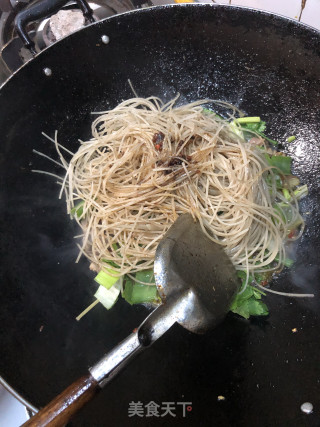 鸡杂粉丝步骤4 鸡杂粉丝步骤4