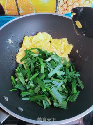 春韭菜炒鸡蛋步骤4