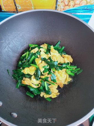 春韭菜炒鸡蛋步骤7