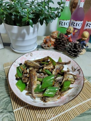 青椒豆鼓炒黄花鱼步骤10
