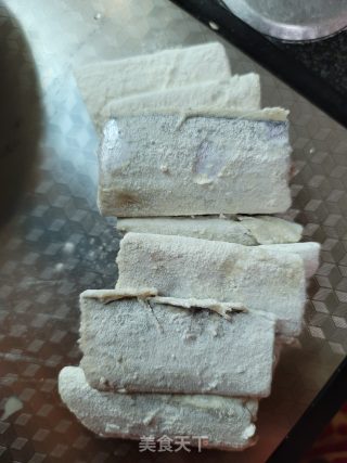 蒜子焖带鱼步骤4