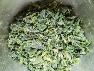 蒜蓉辣椒炒菠菜步骤8