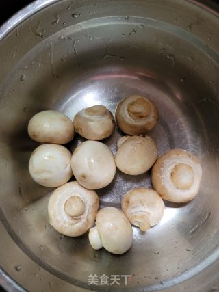 黑椒口蘑步骤1