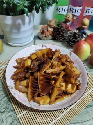 五花肉焖春笋步骤12