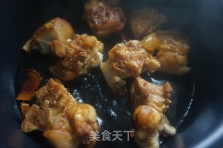 美容养颜食补平民菜——黄豆炖猪蹄步骤8