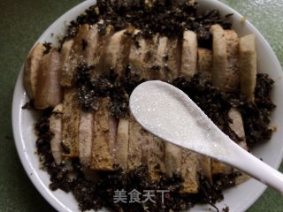 梅干菜芋头扣肉步骤13