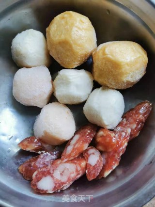 杂丸腊肠炒青椒步骤2