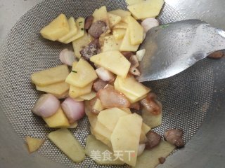 毛葱土豆片炒肉步骤4
