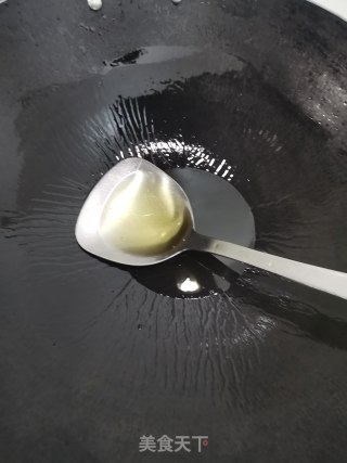 杏鲍菇炒热狗步骤1