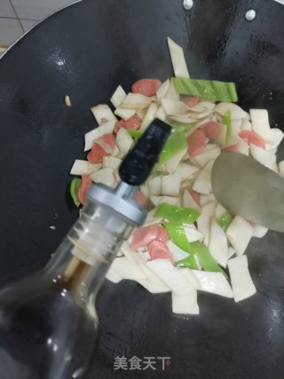杏鲍菇炒热狗步骤4