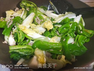 青椒炒肉末步骤4