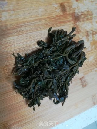 香椿炒毛豆米步骤2