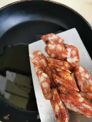 文笋炒腊肠步骤4