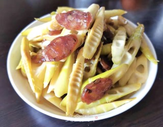 文笋炒腊肠步骤7