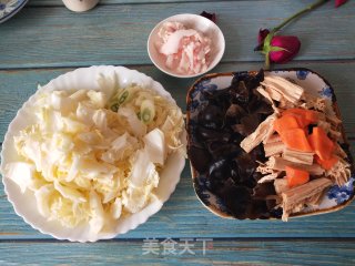 木耳腐竹炒白菜步骤1 木耳腐竹炒白菜步骤1