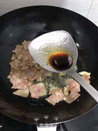 青椒炒培根肉步骤3