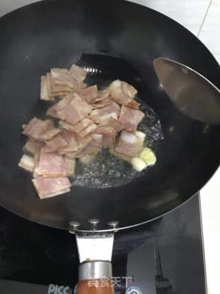 青椒炒培根肉步骤2