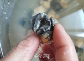 韭菜炒田螺肉步骤3