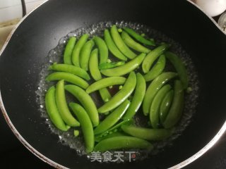 甜豆角炒牛柳步骤4