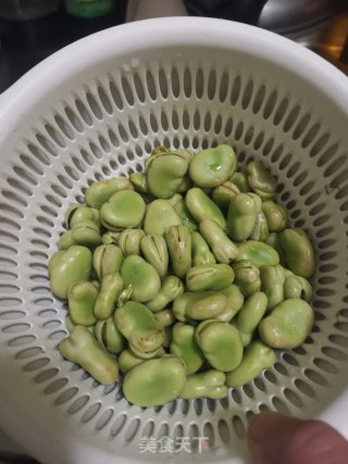 香葱煸蚕豆步骤2