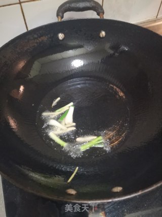 香葱煸蚕豆步骤3