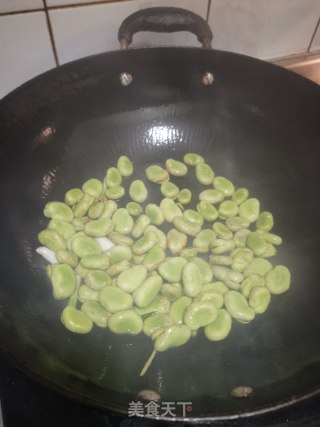 香葱煸蚕豆步骤4