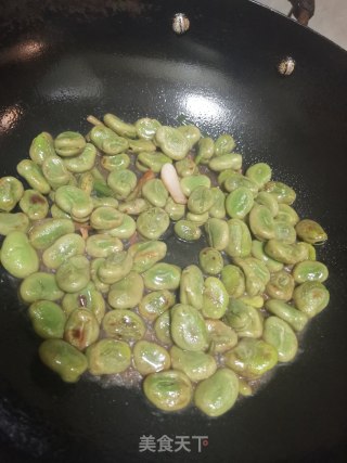 香葱煸蚕豆步骤7