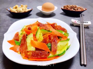 黄瓜胡萝卜炒腊肠步骤15