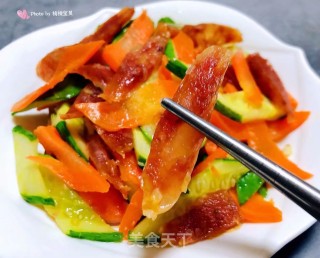 黄瓜胡萝卜炒腊肠步骤12