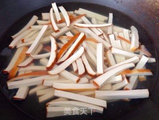 青椒胡萝卜香菇炒豆干步骤2