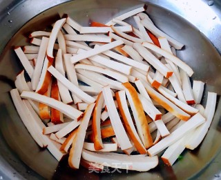 青椒胡萝卜香菇炒豆干步骤3