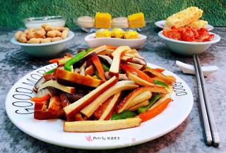 青椒胡萝卜香菇炒豆干步骤15
