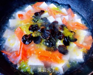 西兰花虾仁木耳炖豆腐步骤6