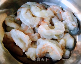 西兰花虾仁木耳炖豆腐步骤3