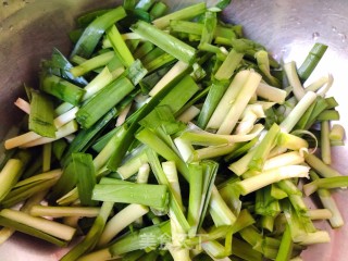 绿豆芽韭菜胡萝卜炒肉丝步骤4 绿豆芽韭菜胡萝卜炒肉丝步骤4