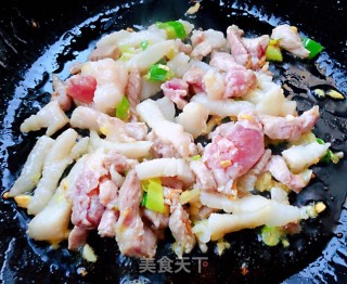 绿豆芽韭菜胡萝卜炒肉丝步骤5 绿豆芽韭菜胡萝卜炒肉丝步骤5