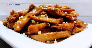 蒜香鸡翅尖步骤15