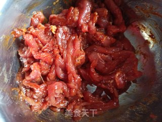 海带豆芽香芹炒肉丝步骤2