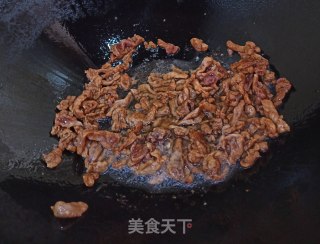 海带豆芽香芹炒肉丝步骤3