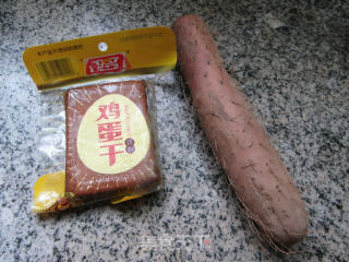 鸡蛋干炒山药步骤1